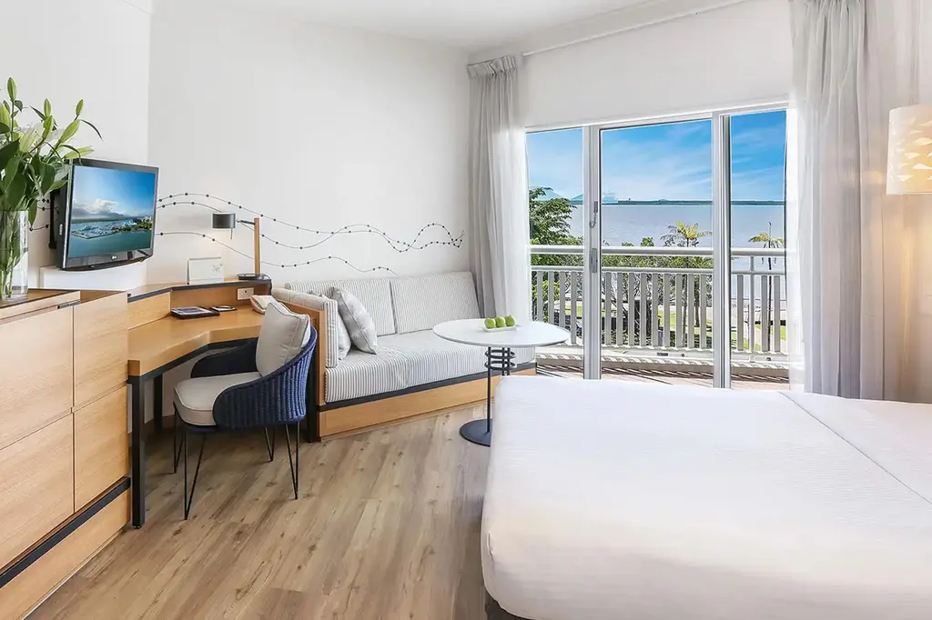 Shangri-La The Marina, Cairns image 3