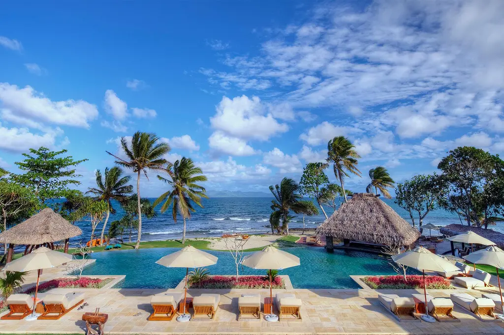 Nanuku Resort image 2