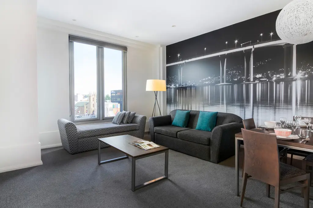 Mantra One Sandy Bay Road Hobart image 4