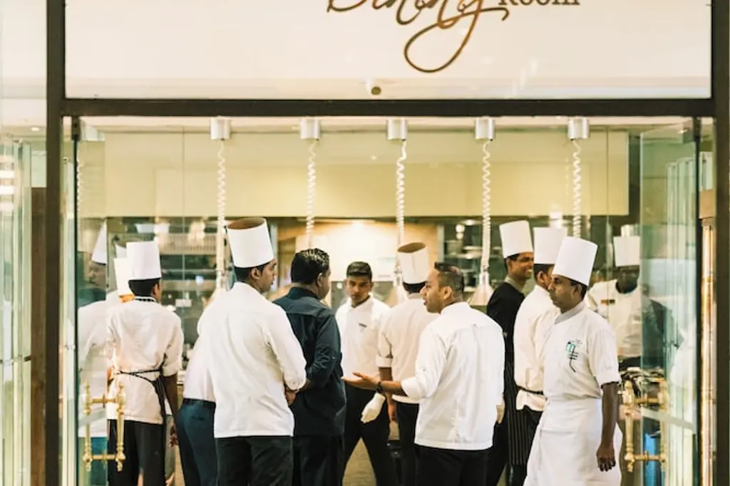 Cinnamon Lakeside Colombo image 6