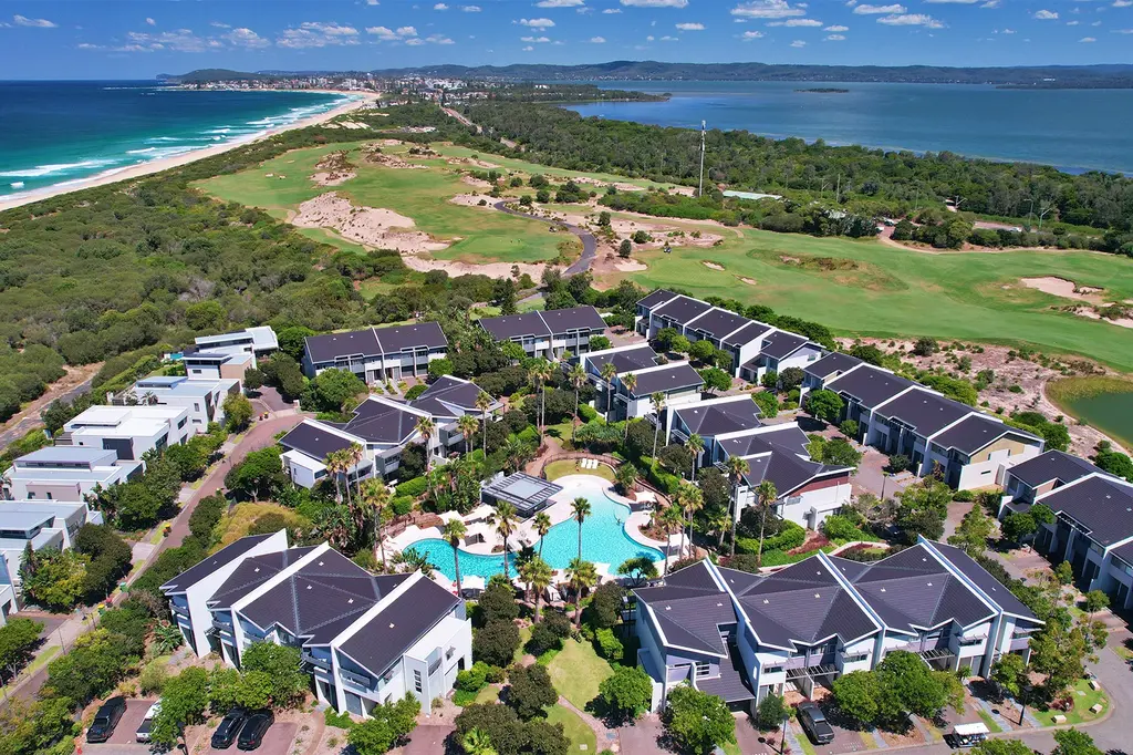 Pullman Magenta Shores Resort image 4