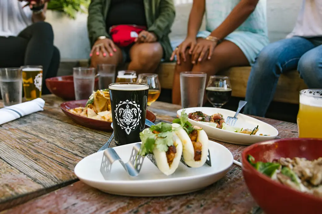 OUTRIGGER Waikiki Beachcomber Hotel image 6