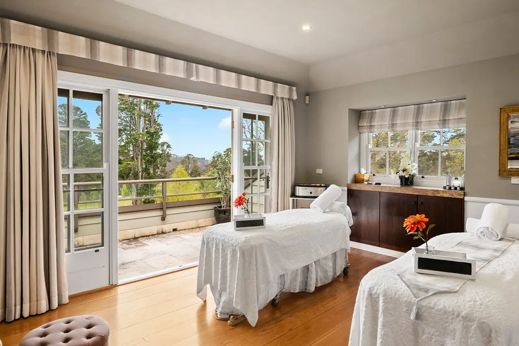 Parklands Country Gardens & Lodges image 7