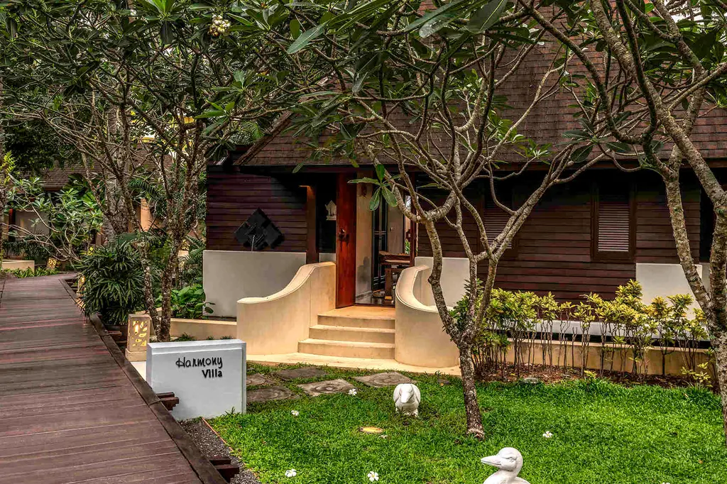 Pullman Phuket Karon Beach Resort image 9