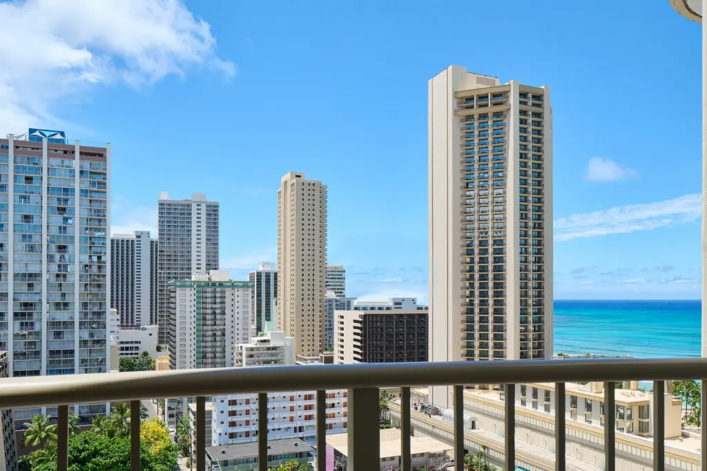 OUTRIGGER Waikīkī Paradise Hotel image 4