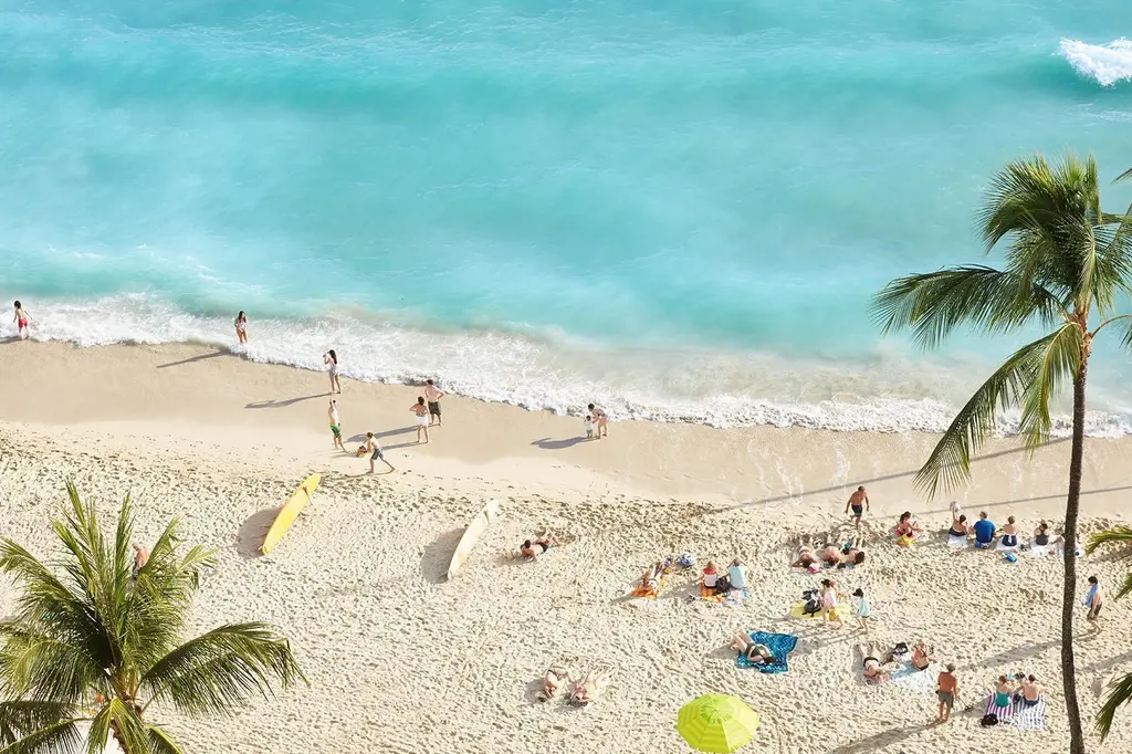 OUTRIGGER Reef Waikiki Beach Resort image 7