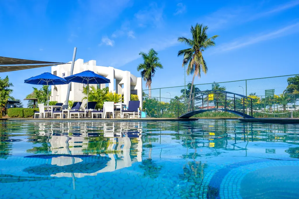 Fiji Gateway Hotel image 2